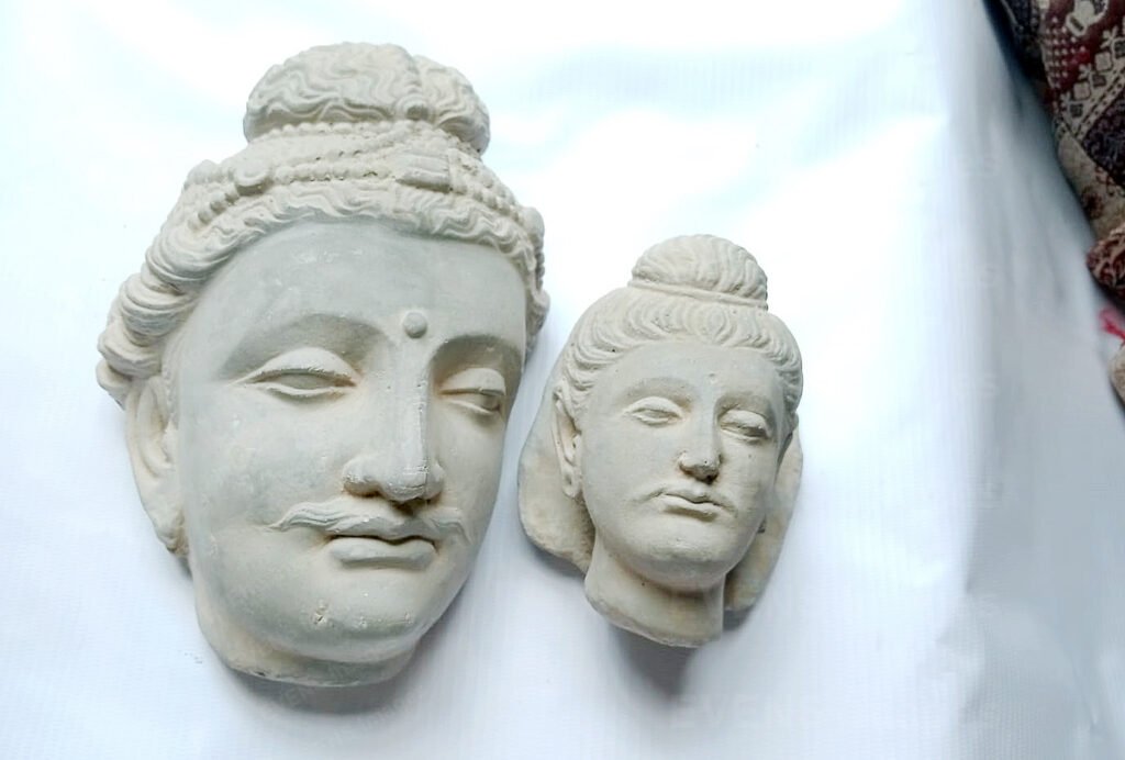gandhara art buddhas 8